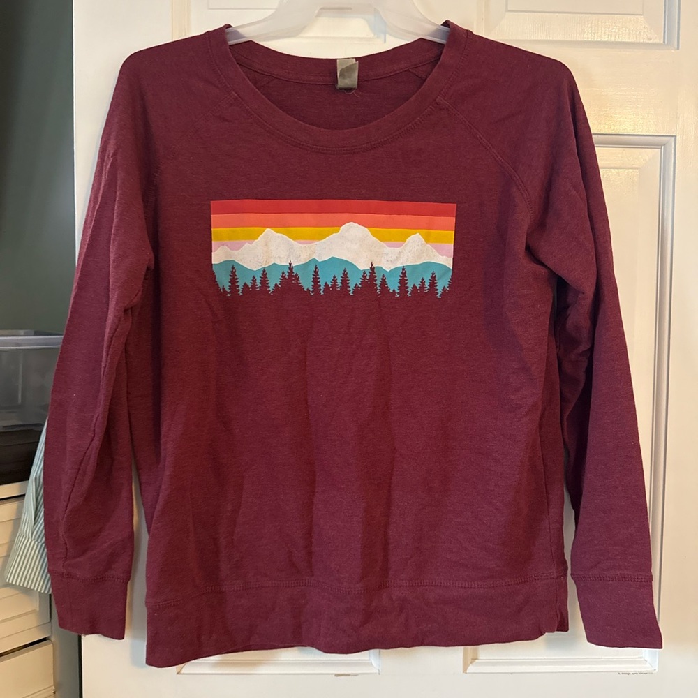 Women’s  Burgundy Graphic Sweatshirt